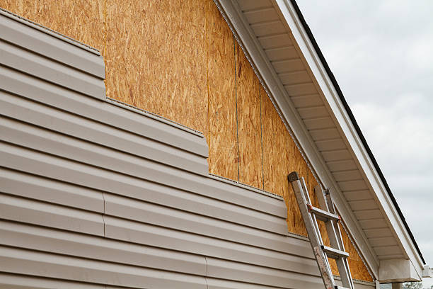 24/7 Emergency Siding Repair experts in Easton, PA